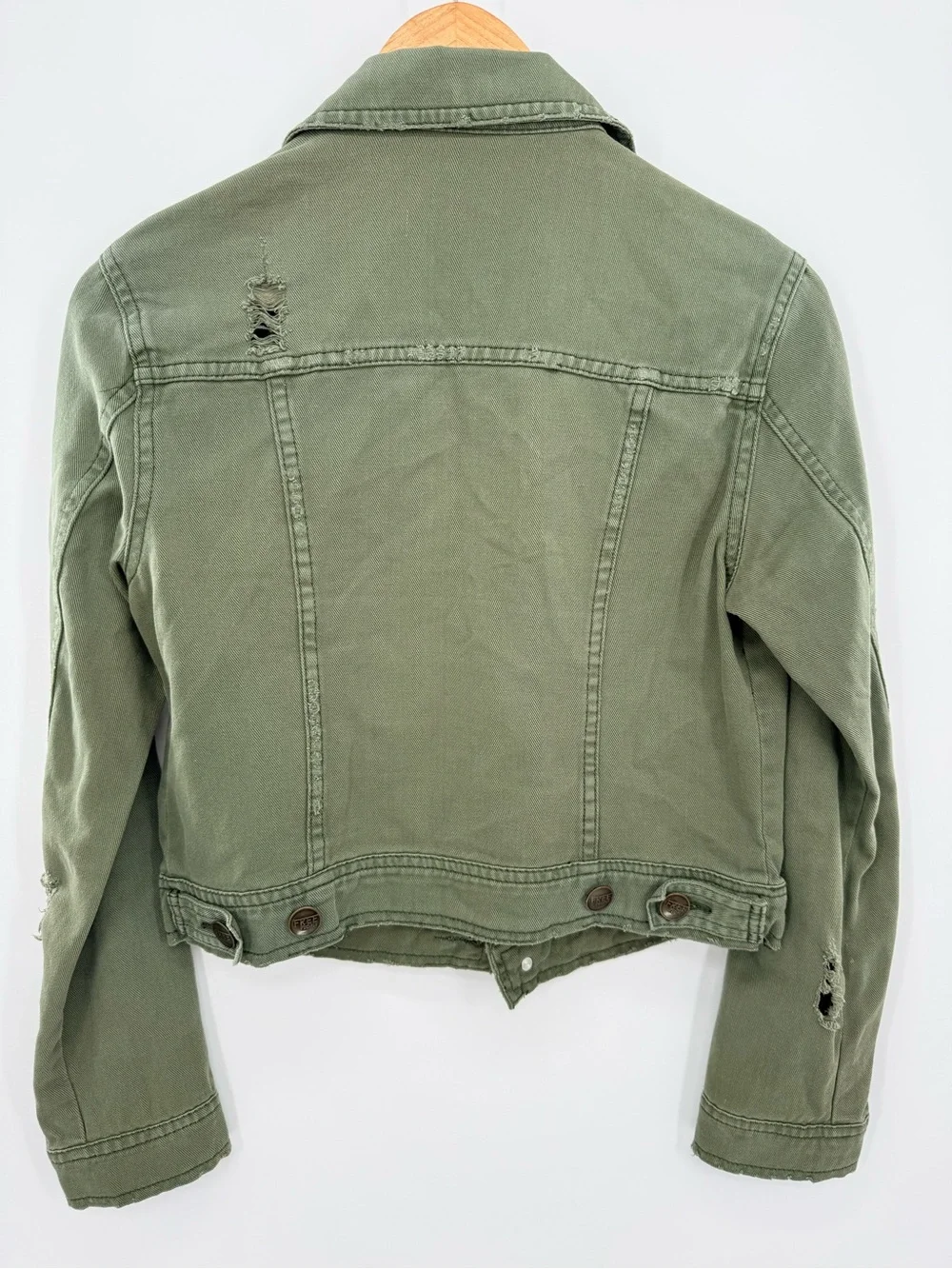Free People Boho Utility Distressed Trucker Jacket Olive Green 100% cotton SZ 6